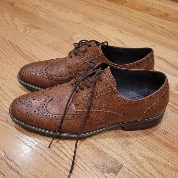 Van Heusen Comfort Wingtip Oxford Cognac Shoes Size 10 M Valiant Van Heusen Comfort Wingtip Oxford Cognac Shoes Size 10 M  main image 2